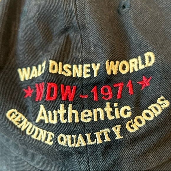 Walt Disney World WDW 1971 Strapback Baseball Cap Hat Navy Blue Embroidered - Picture 1 of 11
